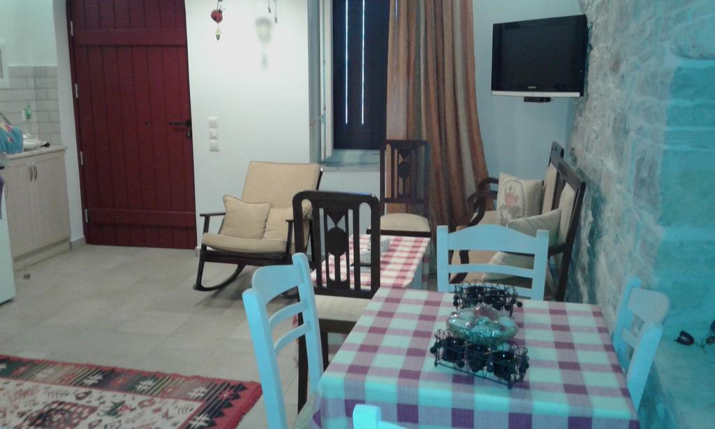 Patrika Traditional House Luaran gambar
