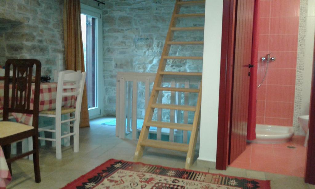 Patrika Traditional House Luaran gambar
